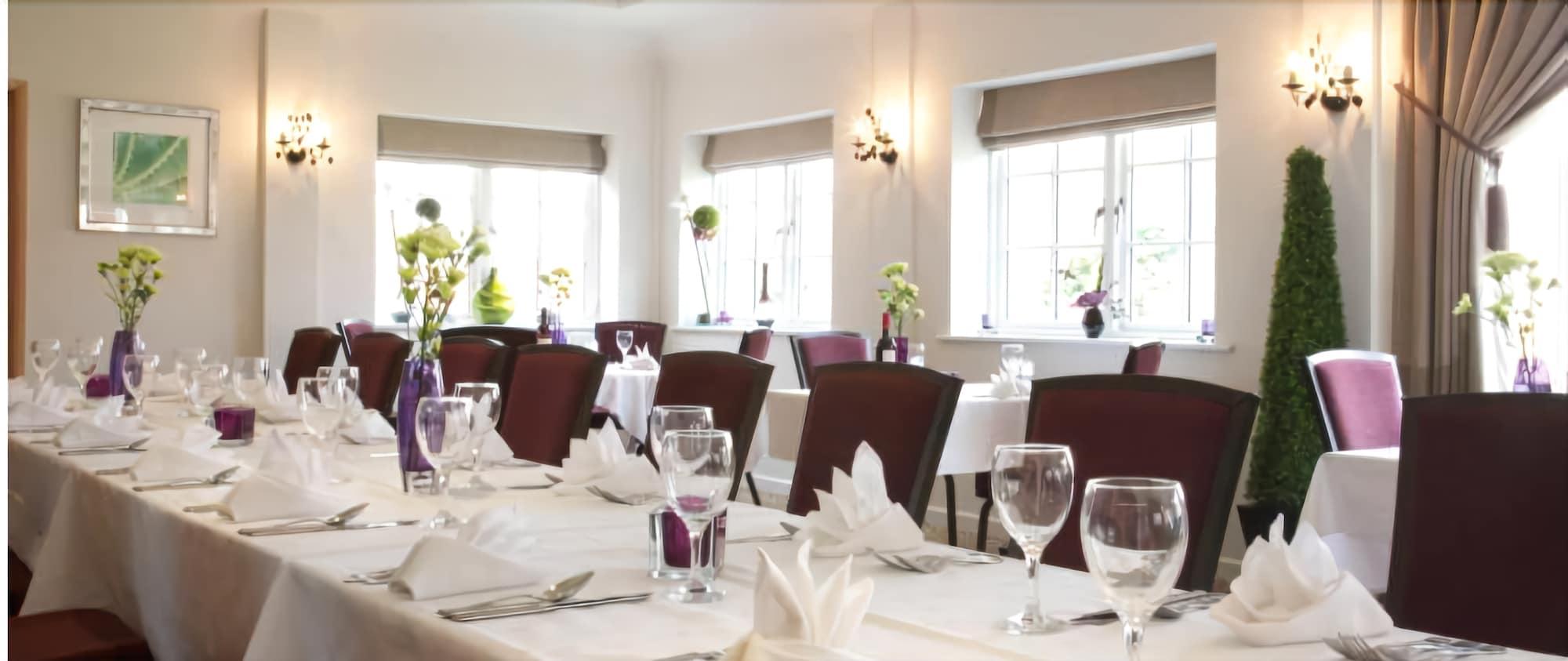 Kings Court Hotel Alcester Bagian luar foto