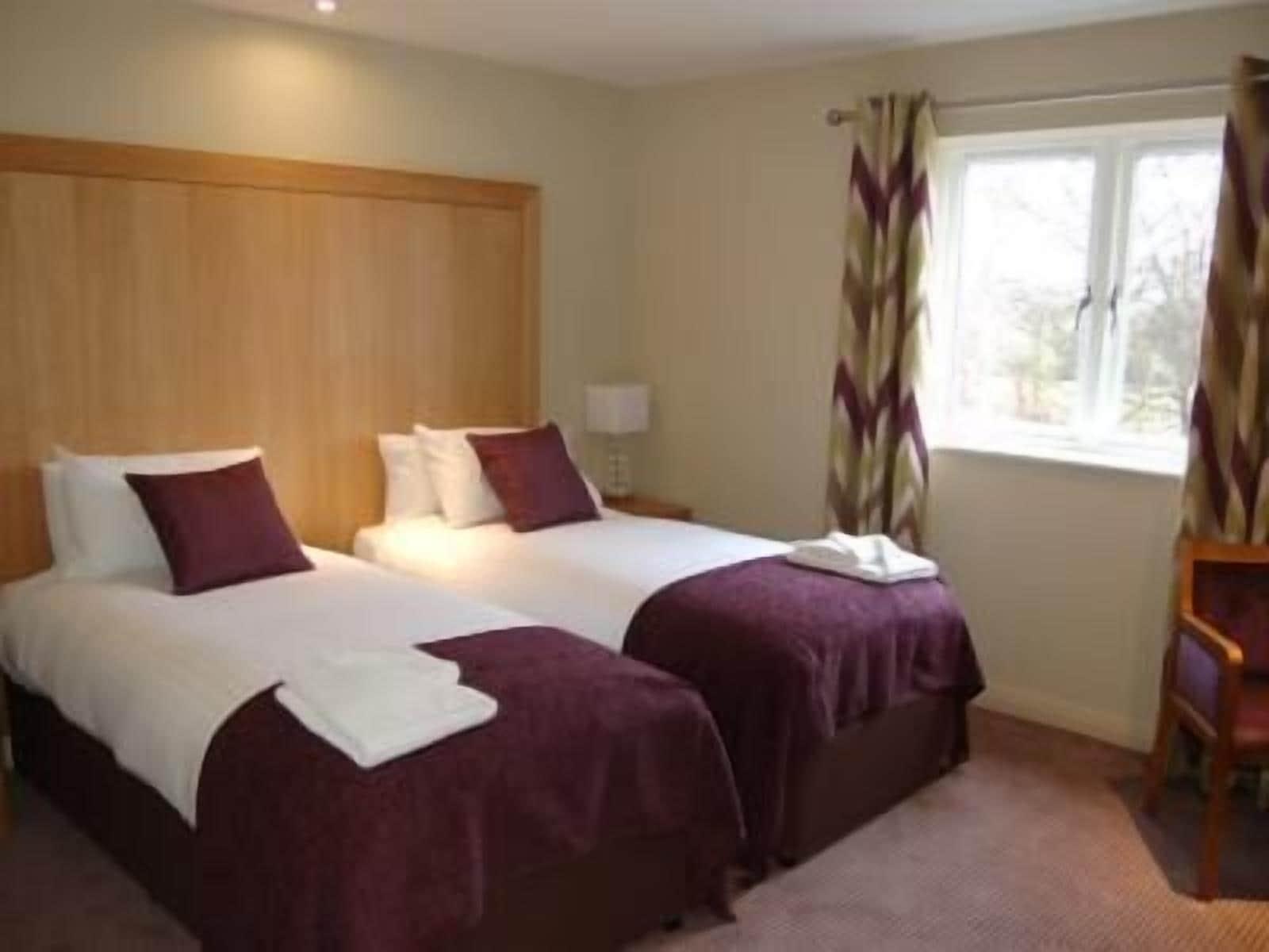 Kings Court Hotel Alcester Bagian luar foto