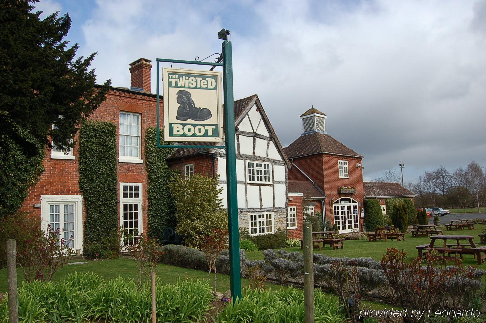 Kings Court Hotel Alcester Bagian luar foto