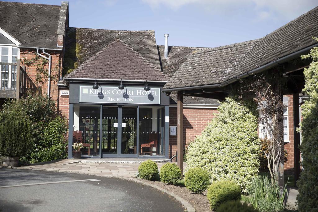 Kings Court Hotel Alcester Bagian luar foto