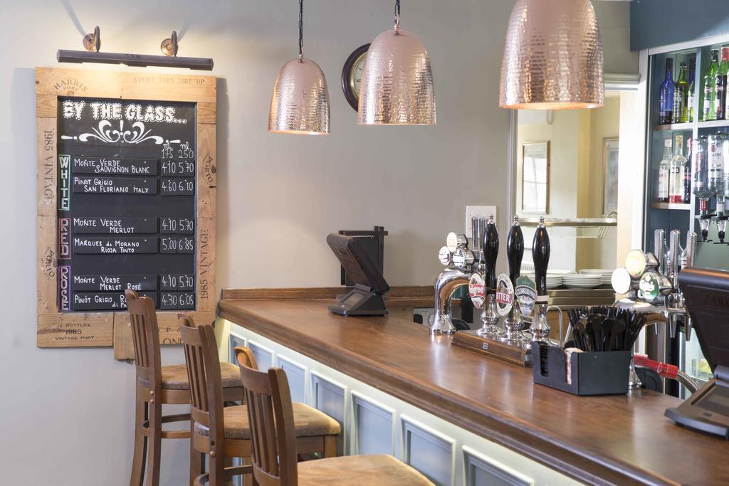 Kings Court Hotel Alcester Bagian luar foto