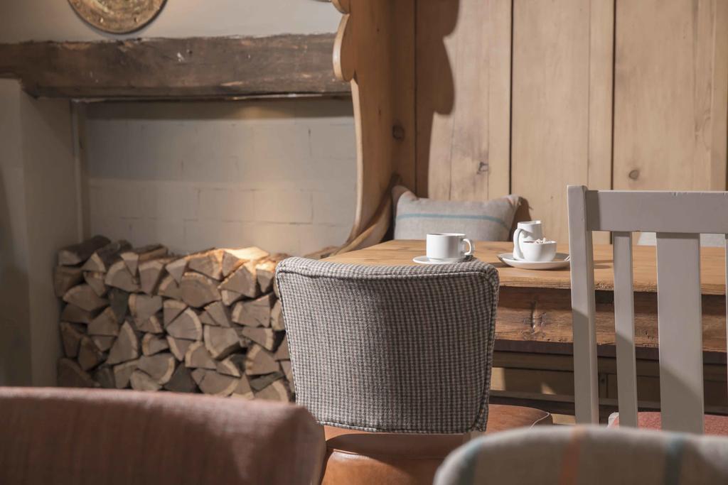 Kings Court Hotel Alcester Bagian luar foto