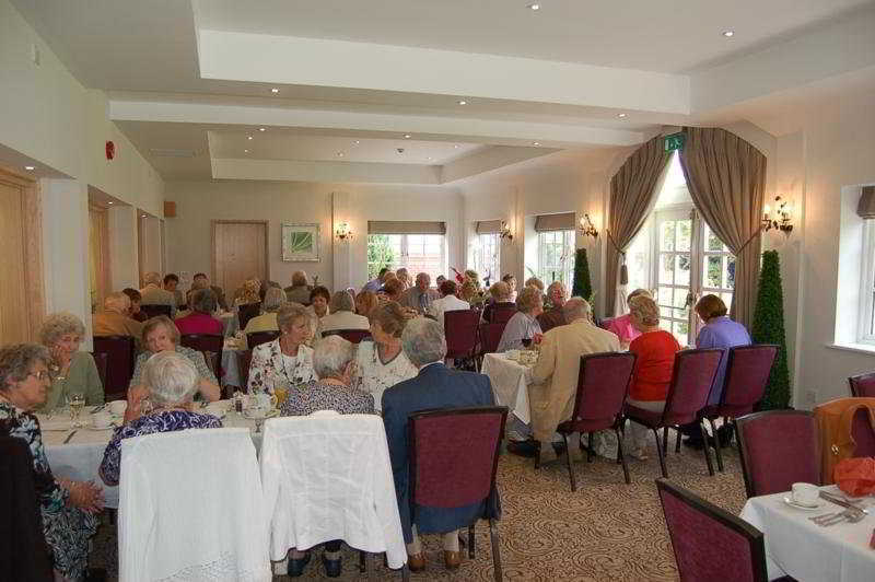 Kings Court Hotel Alcester Bagian luar foto