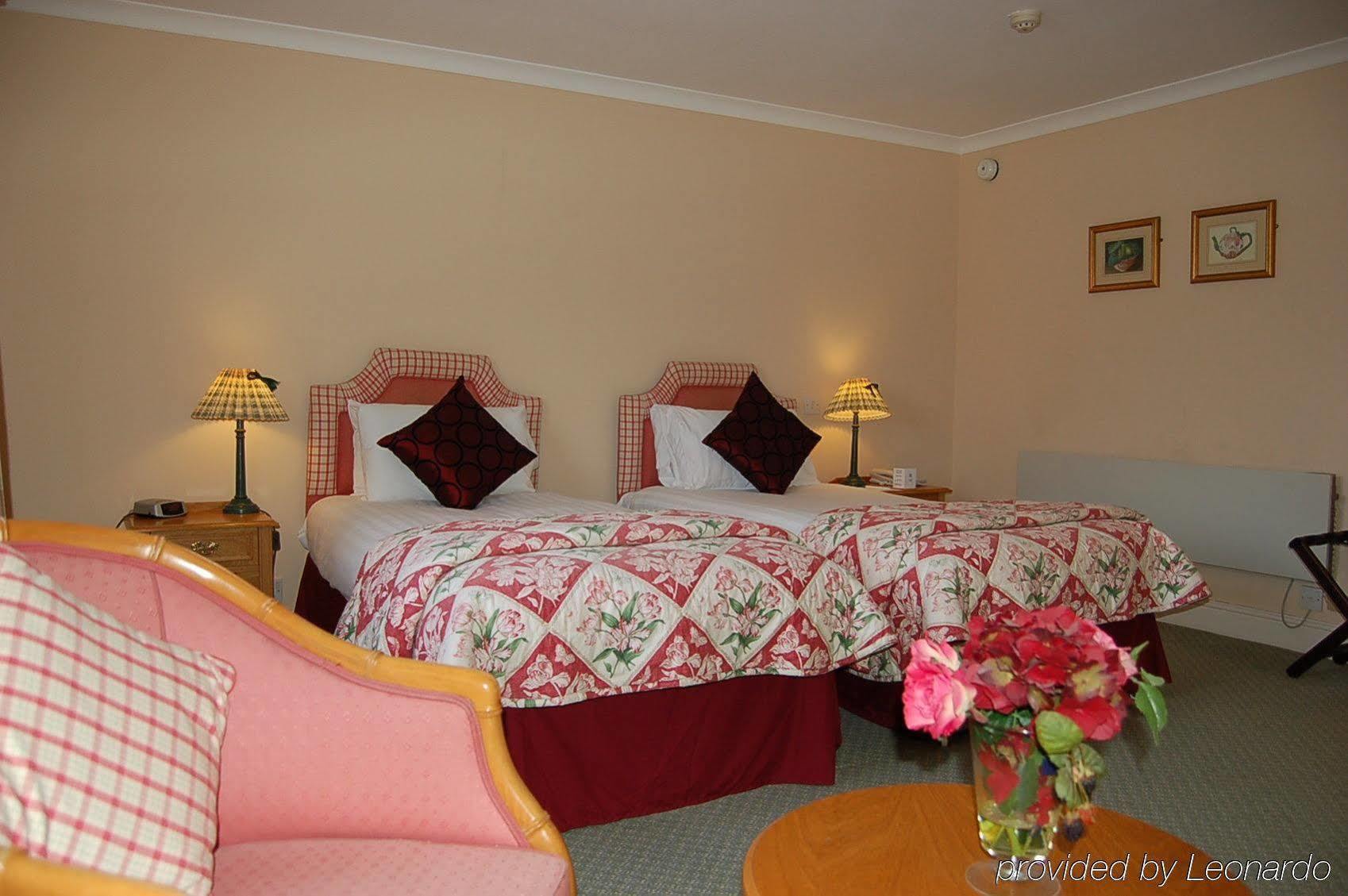 Kings Court Hotel Alcester Bagian luar foto