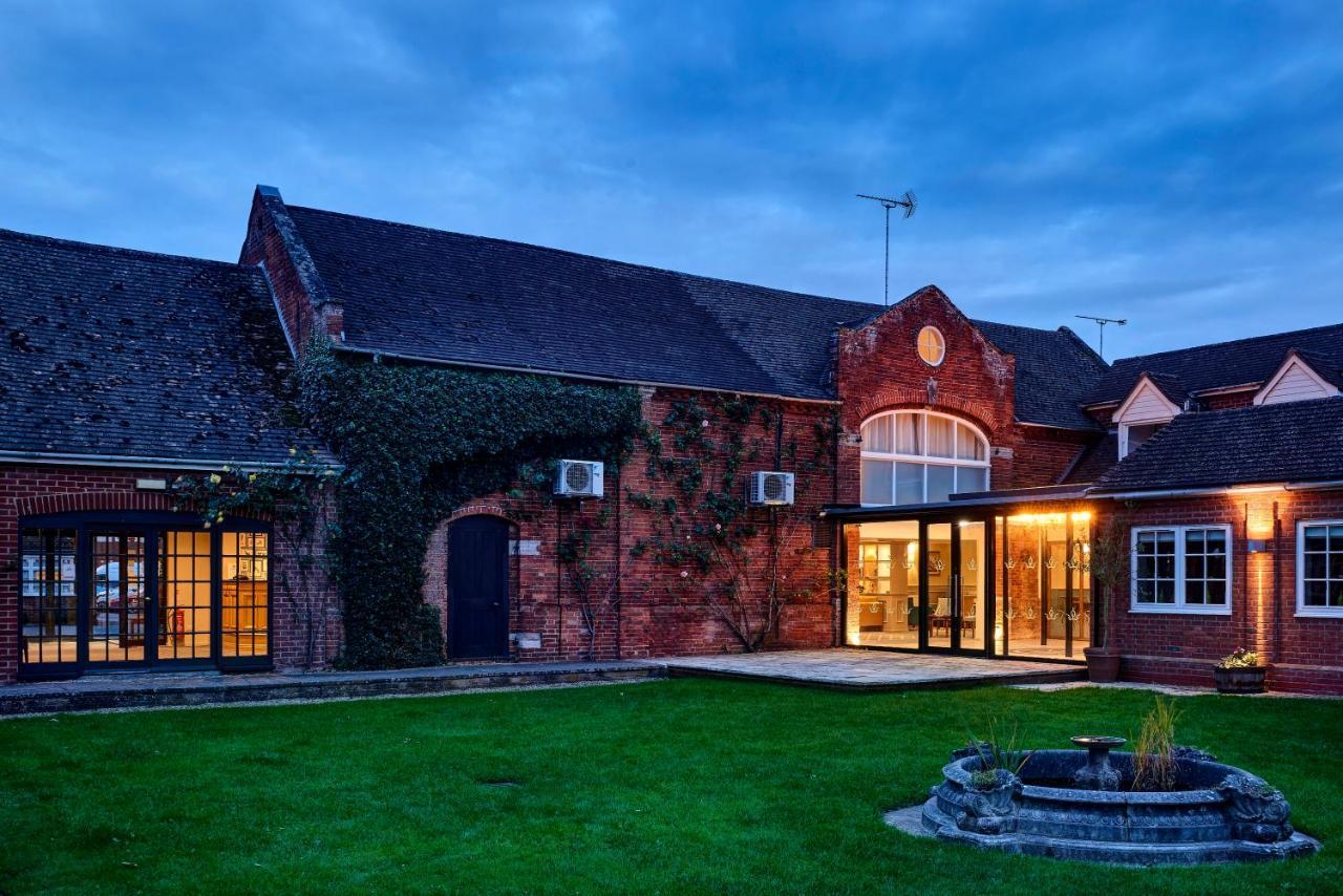 Kings Court Hotel Alcester Bagian luar foto